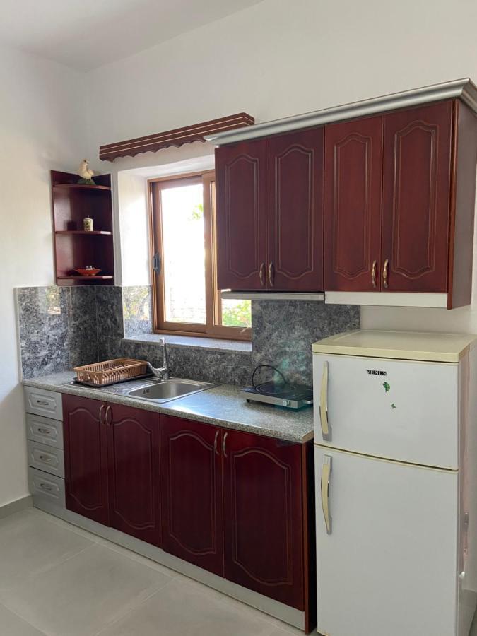 Kreshnik Apartments Ксамил Экстерьер фото